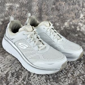 Skechers Womens Size 9.5 Leather SN 149023 Lace White Sneakers Relaxed Fit Shoes